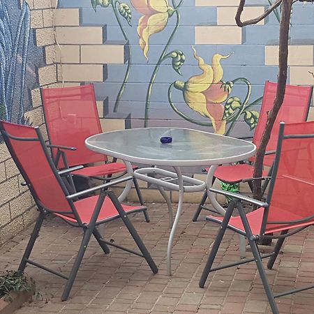 Jungle - Дом-Сказка У Моря Odessa Extérieur photo